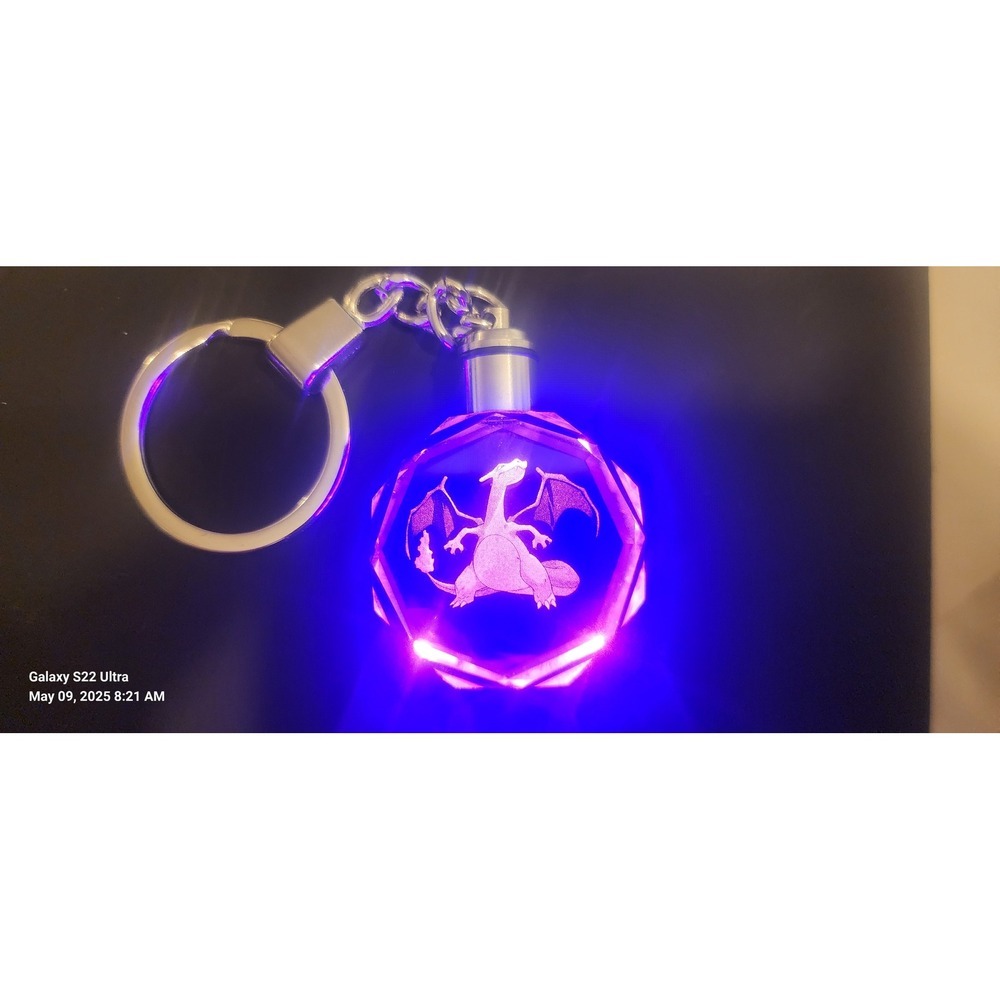 Charizard Keychain Crystal LED Light‎ Up Pokemon Keyring - Picture 4 of 5